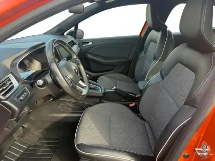 Photo 23 Renault Clio  1.3 TCe 130ch FAP Intens EDC