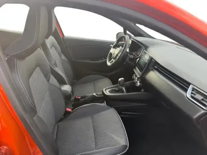 Photo 14 Renault Clio  1.3 TCe 130ch FAP Intens EDC