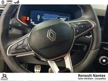 Photo 13 Renault Clio  1.0 TCe 90ch esprit Alpine - Système audio premium Bose