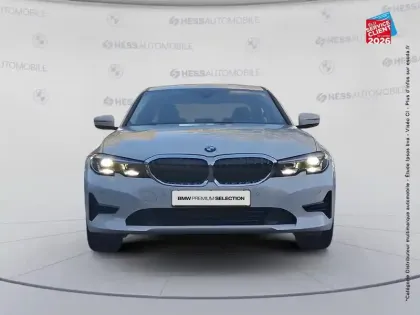 Photo 16 BMW Serie 3 Série 3 318dA 150ch Business Design