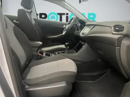 Photo 14 Opel Grandland X  1.2 Turbo 130ch Edition