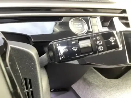 Photo 19 Peugeot 5008 Nouveau Hybrid 145 ch e-DCS6 Allure