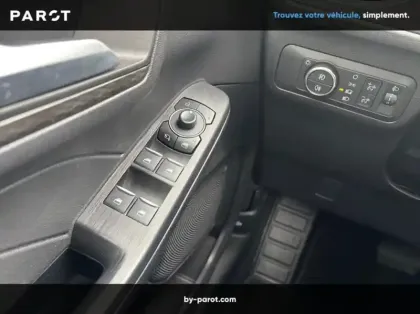 Photo 5 Ford Kuga Nouveau 2.5 Duratec 180 ch FlexiFuel FHEV E85 Powershift Titanium Business