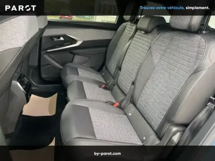 Photo 16 Peugeot 5008 Nouveau Hybrid 145 ch e-DCS6 Allure