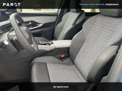 Photo 12 Peugeot 5008 Nouveau Hybrid 145 ch e-DCS6 Allure