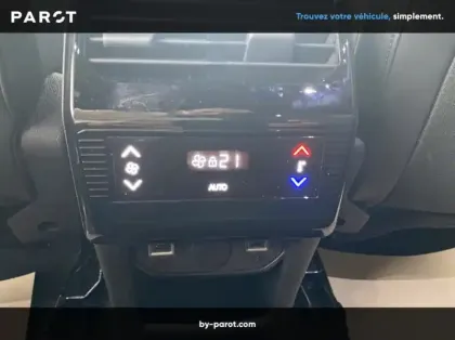 Photo 31 Peugeot 5008 Nouveau Hybrid 145 ch e-DCS6 Allure