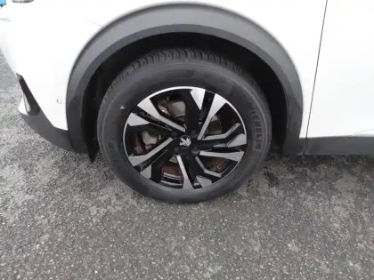 Photo 12 Peugeot 2008  BlueHDi 130 S&S EAT8