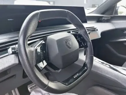 Photo 8 Peugeot 3008  Hybrid 136 e-DCS6