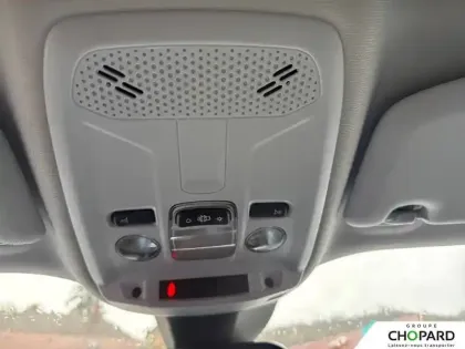 Photo 23 Peugeot 2008  PureTech 100 S&S BVM6