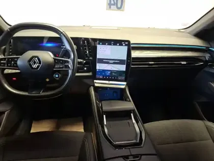 Photo 10 Renault Austral  E-Tech hybrid 200
