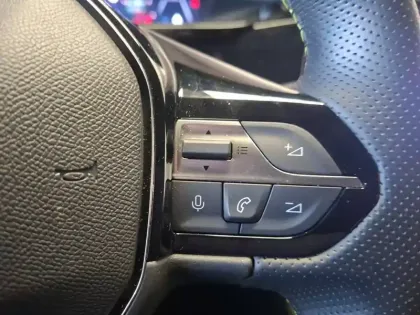 Photo 34 Peugeot 308  BlueHDi 130ch S&S EAT8