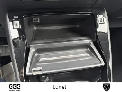 Photo 23 Peugeot 2008  PureTech 130 S&S EAT8