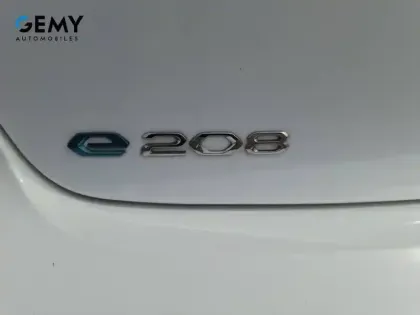 Photo 18 Peugeot 208  Electrique 50 kWh 136ch