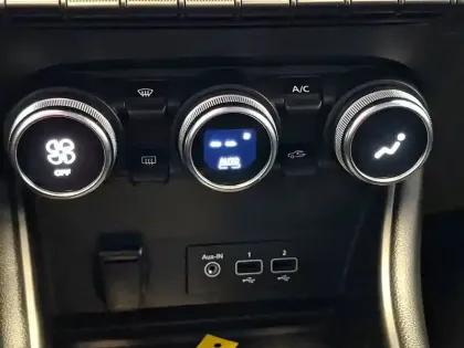 Photo 44 Renault Captur  TCe 90