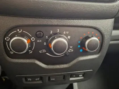 Photo 38 Dacia Lodgy  TCe 130 FAP 5 places