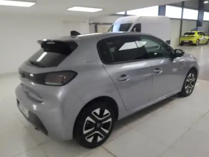 Photo 5 Peugeot 208  Hybrid 110 ch e-DCS6