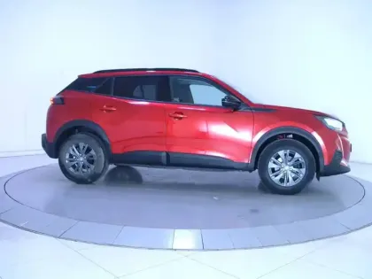 Photo 10 Peugeot 2008  PureTech 130 S&S EAT8