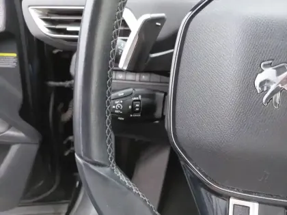 Photo 17 Peugeot 3008  Hybrid 225 e-EAT8