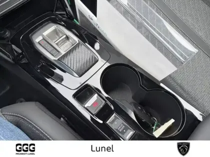 Photo 23 Peugeot 2008  Hybrid 145 e-DCS6