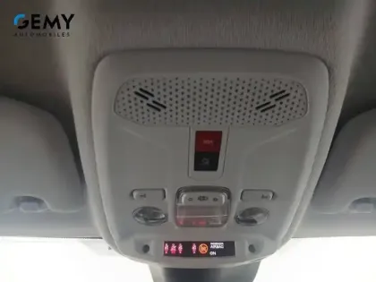 Photo 16 Peugeot 208  PureTech 100 S&S BVM6