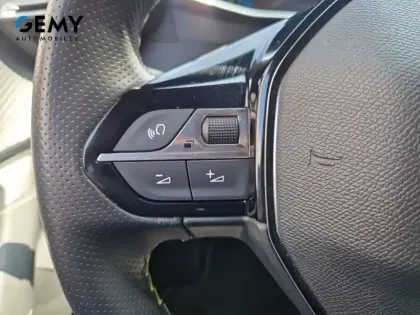 Photo 19 Peugeot 2008  Electrique 136 ch
