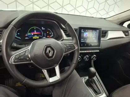 Photo 39 Renault Captur  E-Tech hybride 145