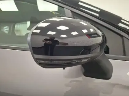 Photo 18 Renault Captur  E-Tech hybride 145
