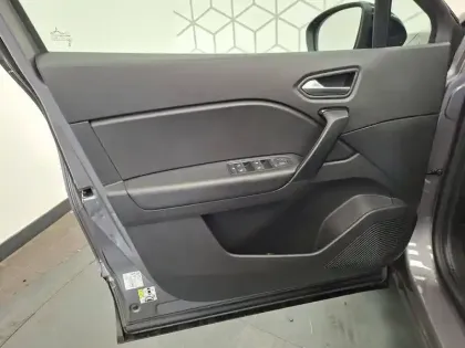 Photo 28 Renault Captur  E-Tech hybride 145