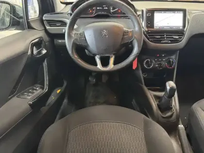 Photo 7 Peugeot 208  PureTech 82ch S&S BVM5