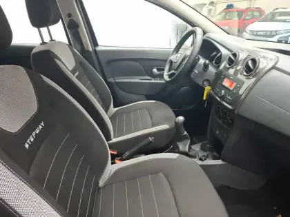 Photo 37 Dacia Sandero  SCe 75