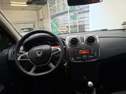 Photo 32 Dacia Sandero  SCe 75