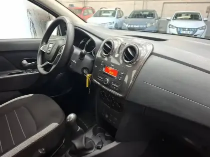 Photo 38 Dacia Sandero  SCe 75