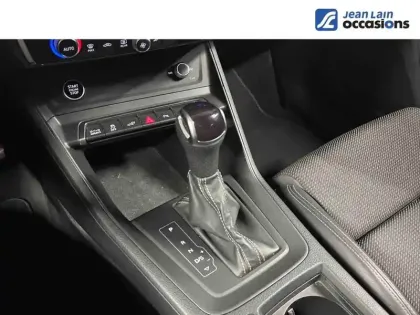 Photo 12 Audi Q3  45 TFSIe 245 ch S tronic 6