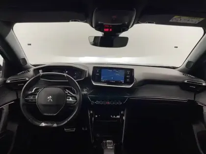 Photo 27 Peugeot 2008  PureTech 130 S&S EAT8