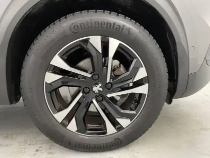 Photo 17 Peugeot 2008  PureTech 130 S&S EAT8