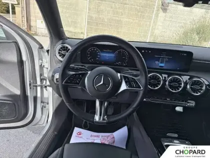 Photo 15 Mercedes Classe A  250 e 8G-DCT
