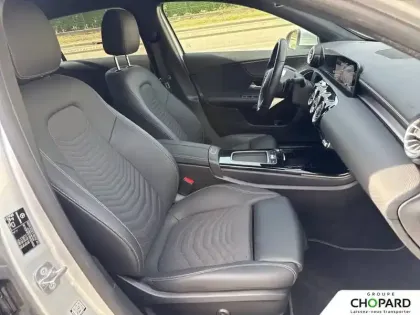 Photo 12 Mercedes Classe A  250 e 8G-DCT