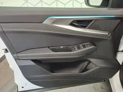 Photo 30 Renault Austral  E-Tech full hybrid 200 GSR2