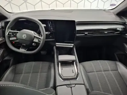 Photo 26 Renault Austral  E-Tech full hybrid 200 GSR2
