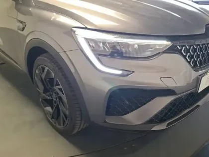 Photo 20 Renault Arkana  E-Tech full hybrid 145 GSR2