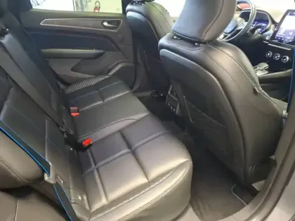 Photo 15 Renault Arkana  E-Tech full hybrid 145 GSR2