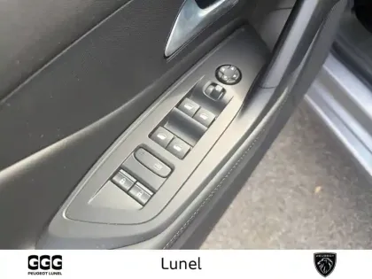 Photo 14 Peugeot 308  Hybrid 145 e-DCS6