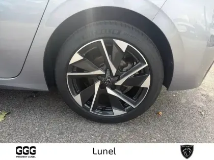 Photo 10 Peugeot 308  Hybrid 145 e-DCS6