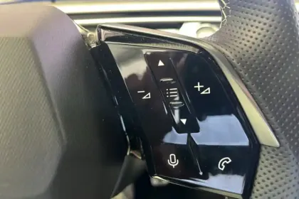 Photo 25 Peugeot 3008  Plug-in Hybrid 225 e-DCS7