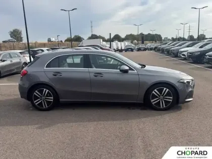 Photo 30 Mercedes Classe A  180 d 8G-DCT