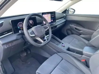 Photo 8 Volkswagen T-roc 1.5 eTSI Hybrid 150 ch DSG7 Style