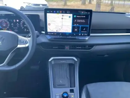 Photo 9 Volkswagen T-roc 1.5 eTSI Hybrid 150 ch DSG7 Style
