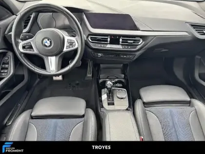 Photo 7 BMW Serie 1 118d 150 ch BVA8 M Sport