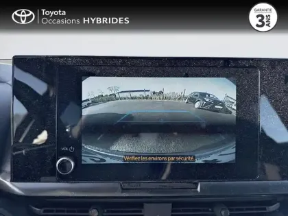 Photo 14 Toyota C-HR  1.8 Hybride 140ch Dynamic NG23