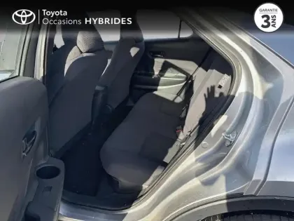 Photo 11 Toyota C-HR  1.8 Hybride 140ch Dynamic NG23